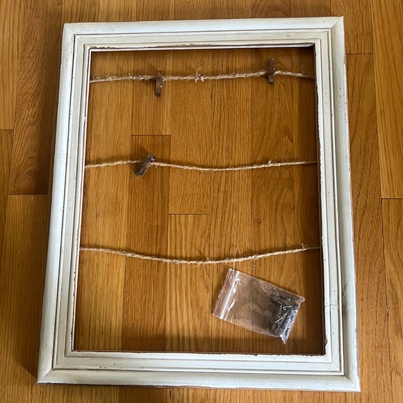 Accents Picture Frame Window Clothespin Photo Holder Hanger Wall